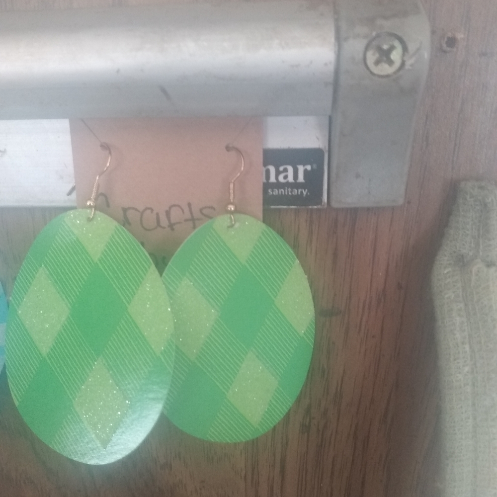 Earrings - Picture 4 of 4